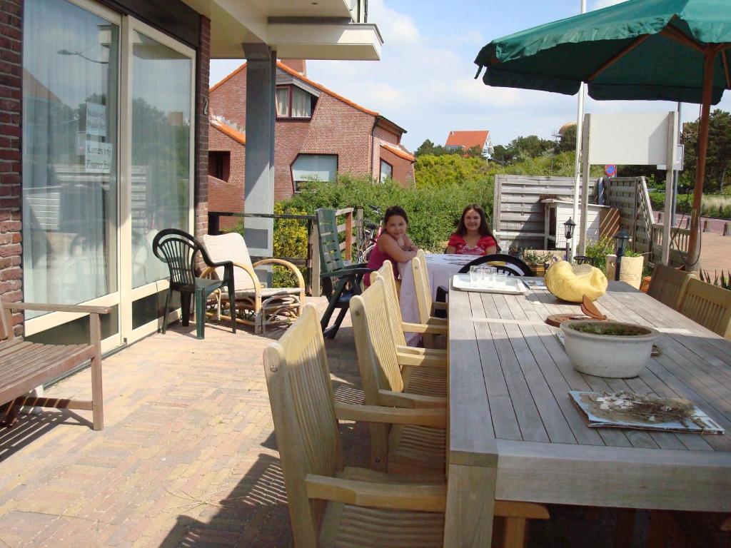 Hotel Rasch Bergen aan Zee Exterior photo