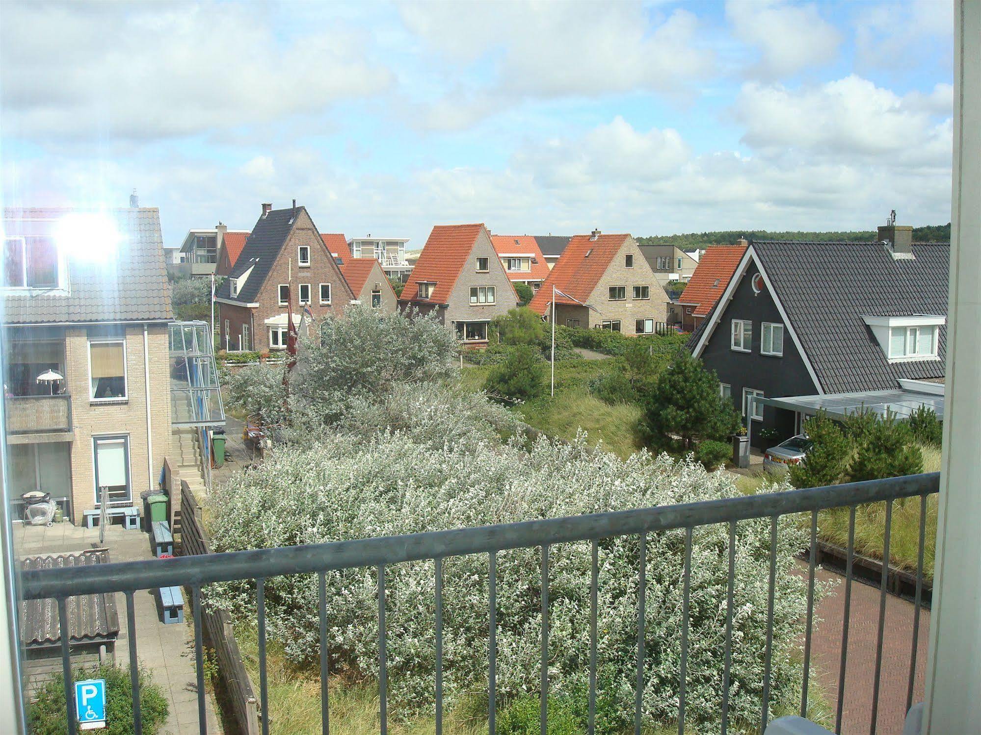 Hotel Rasch Bergen aan Zee Exterior photo