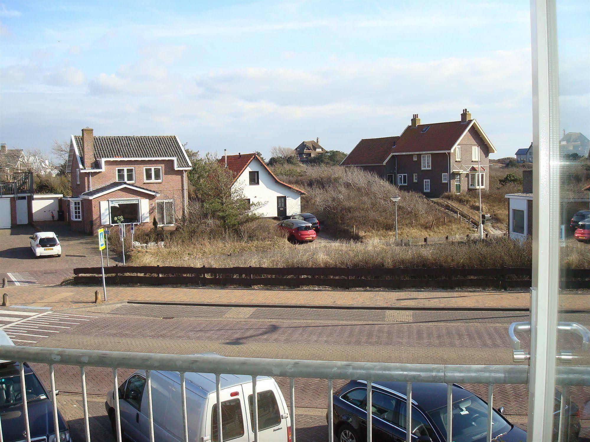 Hotel Rasch Bergen aan Zee Exterior photo